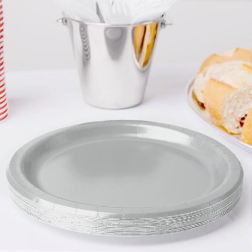 16 x Silver Round Paper Party Plates